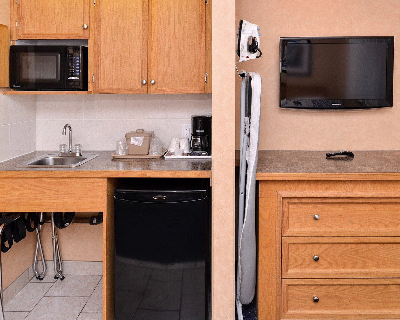 Econo Lodge Motel Village YYC Quarto foto
